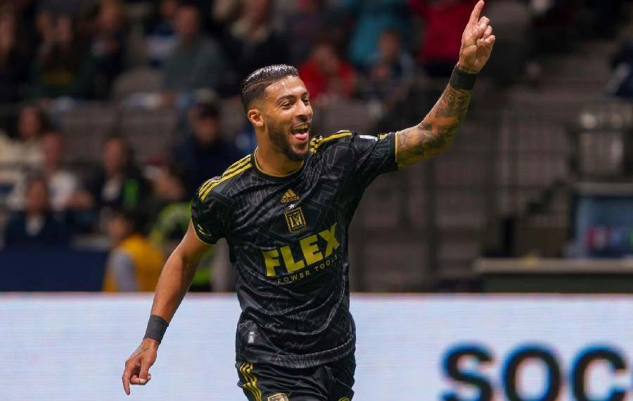 Denis Bouanga