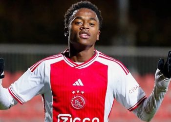 Stanis Idumbo Muzambo