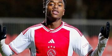 Stanis Idumbo Muzambo