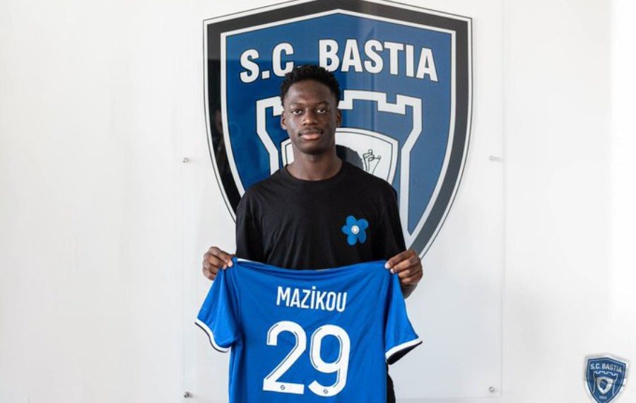 Steevy Mazikou