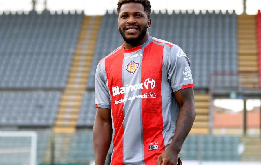 Faris Moumbagna