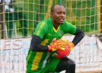 Simon Omossola vers la fin de son aventure avec le FC Saint-Éloi Lupopo